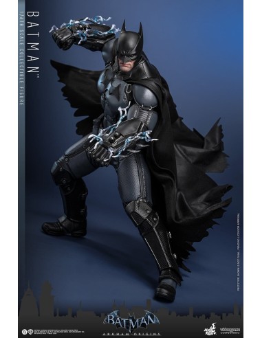 Hot Toys Batman Arkham Origins...