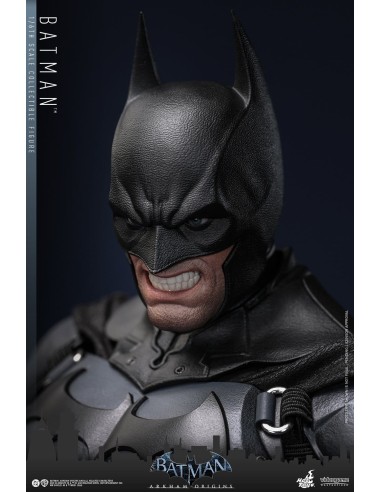 Hot Toys Batman Arkham Origins...