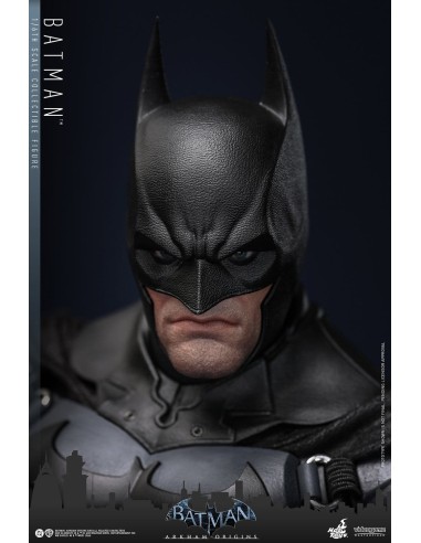 Hot Toys Batman Arkham Origins...