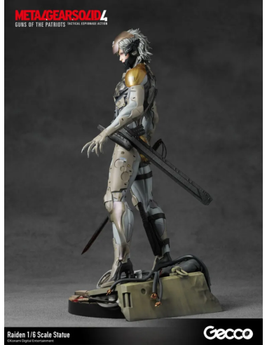 Metal Gear Solid 4 Raiden Guns Of The...