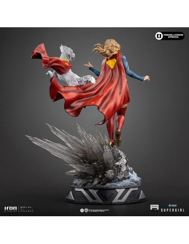 Supergirl (2026) Art Scale Statua...