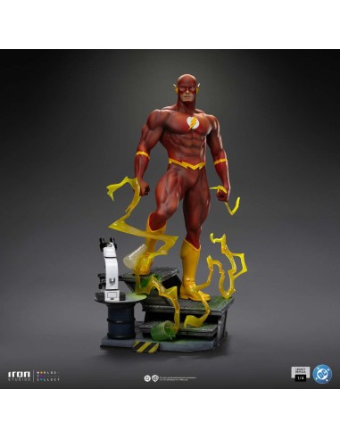 Iron Studios DC Comics Legacy Replica...